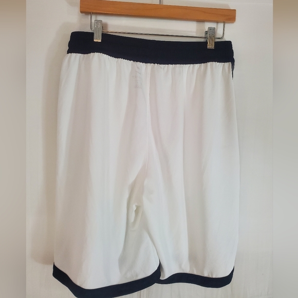 Nike Men's Large Elite Swoosh Dri Fit Basketball Shorts 30" Waist - Picture 2 of 3